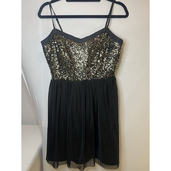 Jack by BB Dakota Carrian Women's Cocktail Dress Black With Gold Sequin Size 6 - Picture 1 of 9